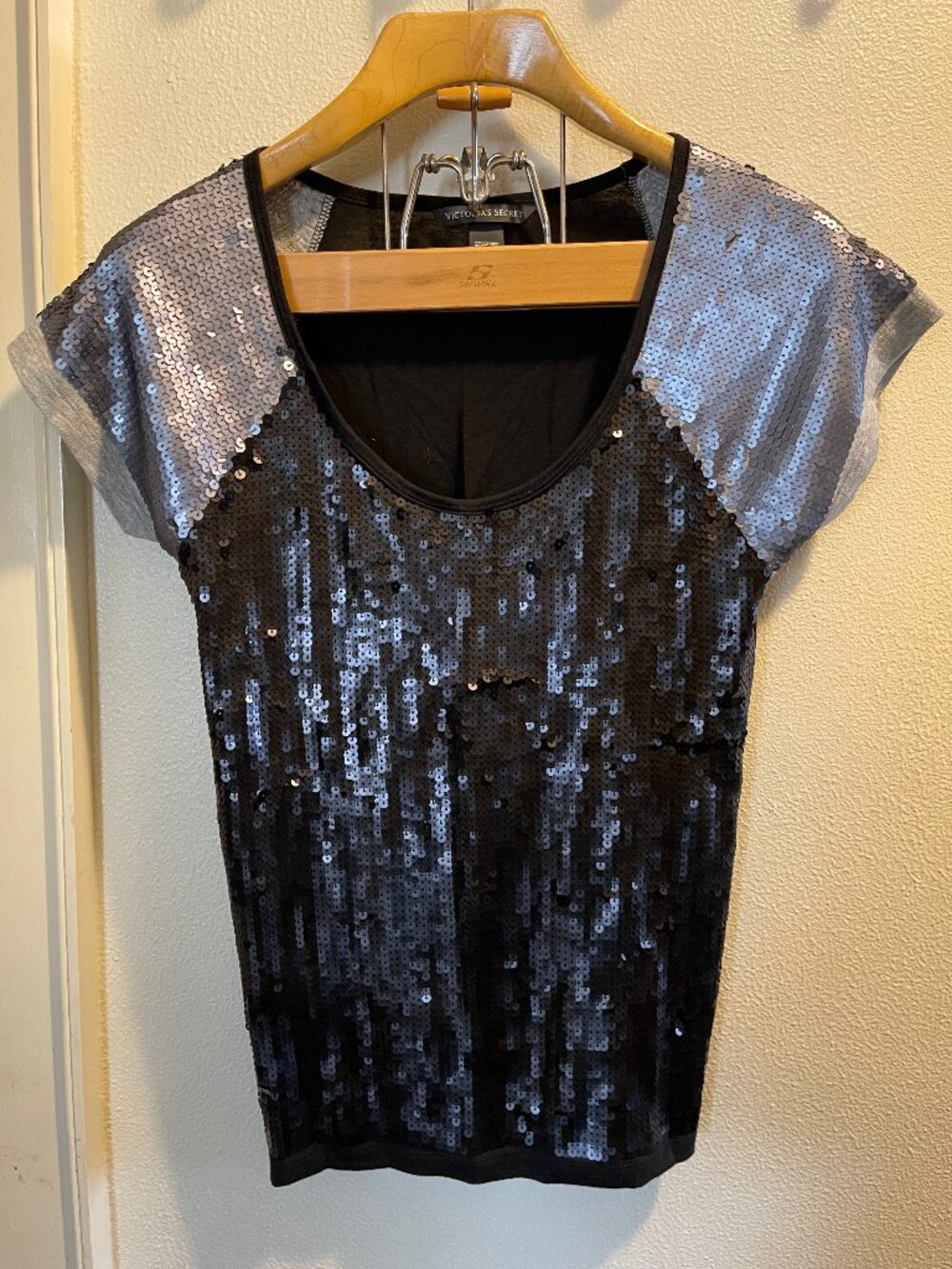 Victoria's Secret sequin top shirt silver grey gray black cotton modal NWOT sz S